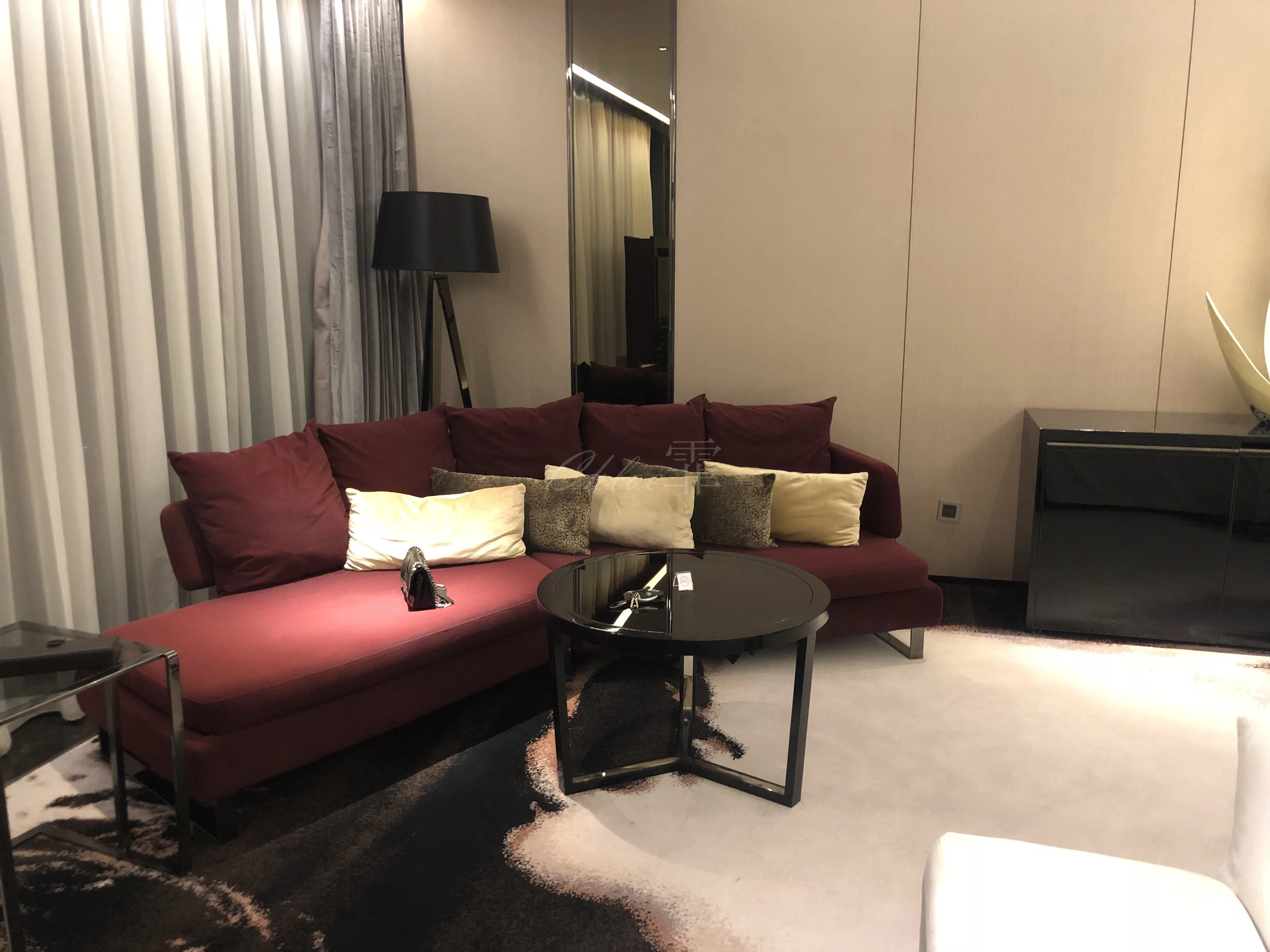 NO.005 希尔顿酒店性感针织连衣裙玉足美脚 - 1预览