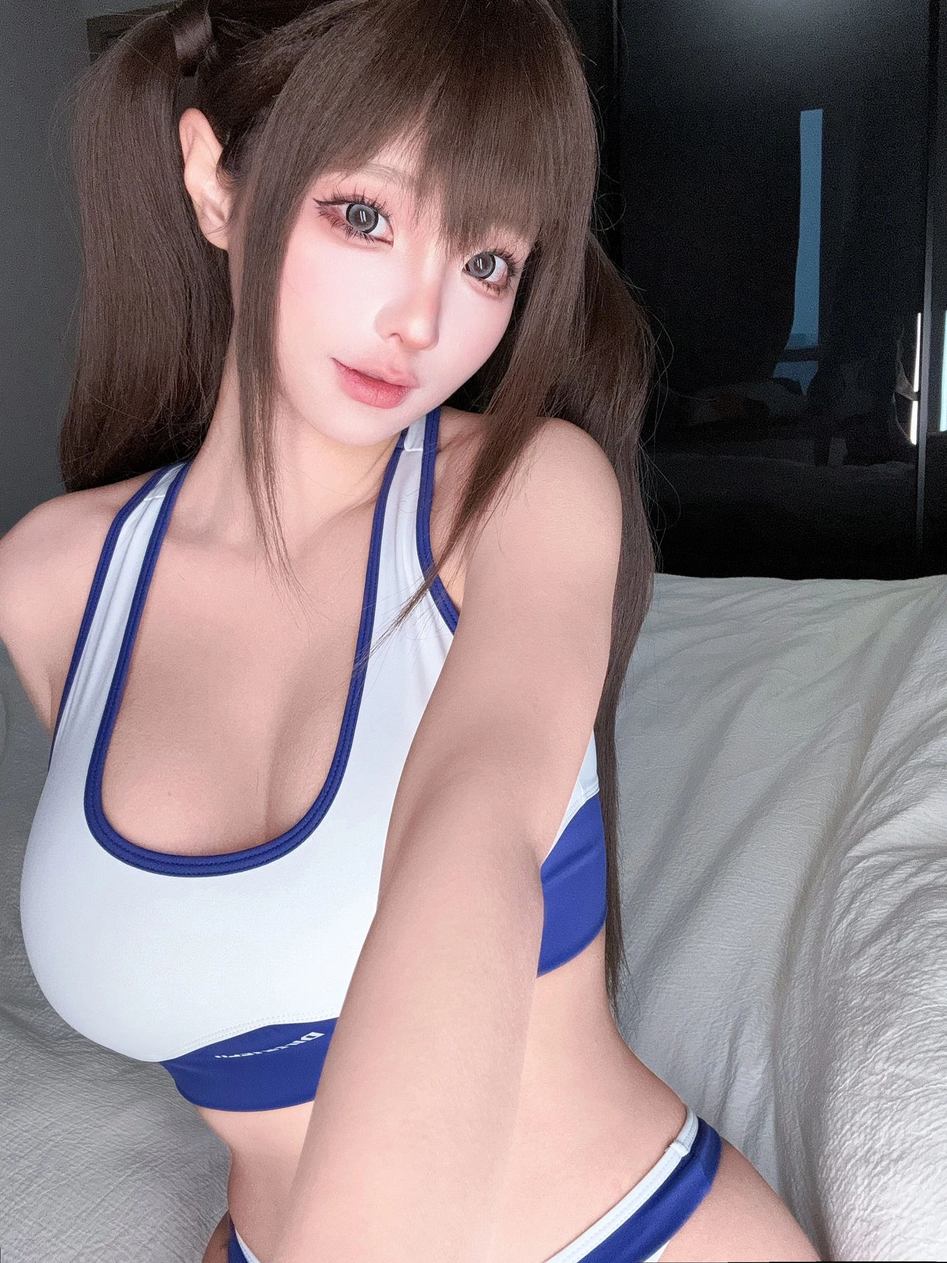 NO.412 25年5月自拍 (5套) - 1预览