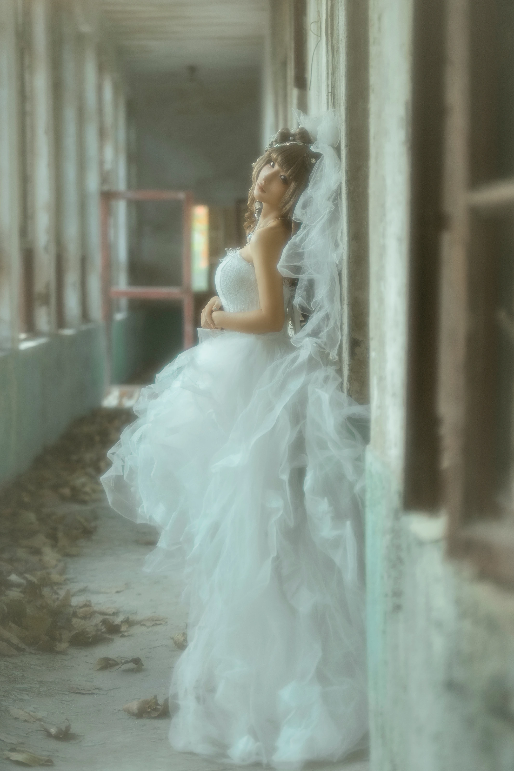 NO.308 废弃 婚纱 - 1预览