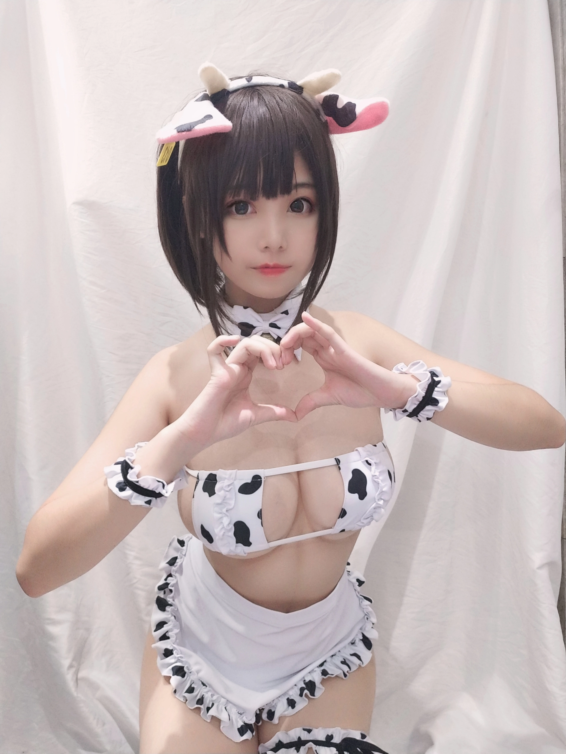NO.025 小奶牛自拍版女仆 - 1预览
