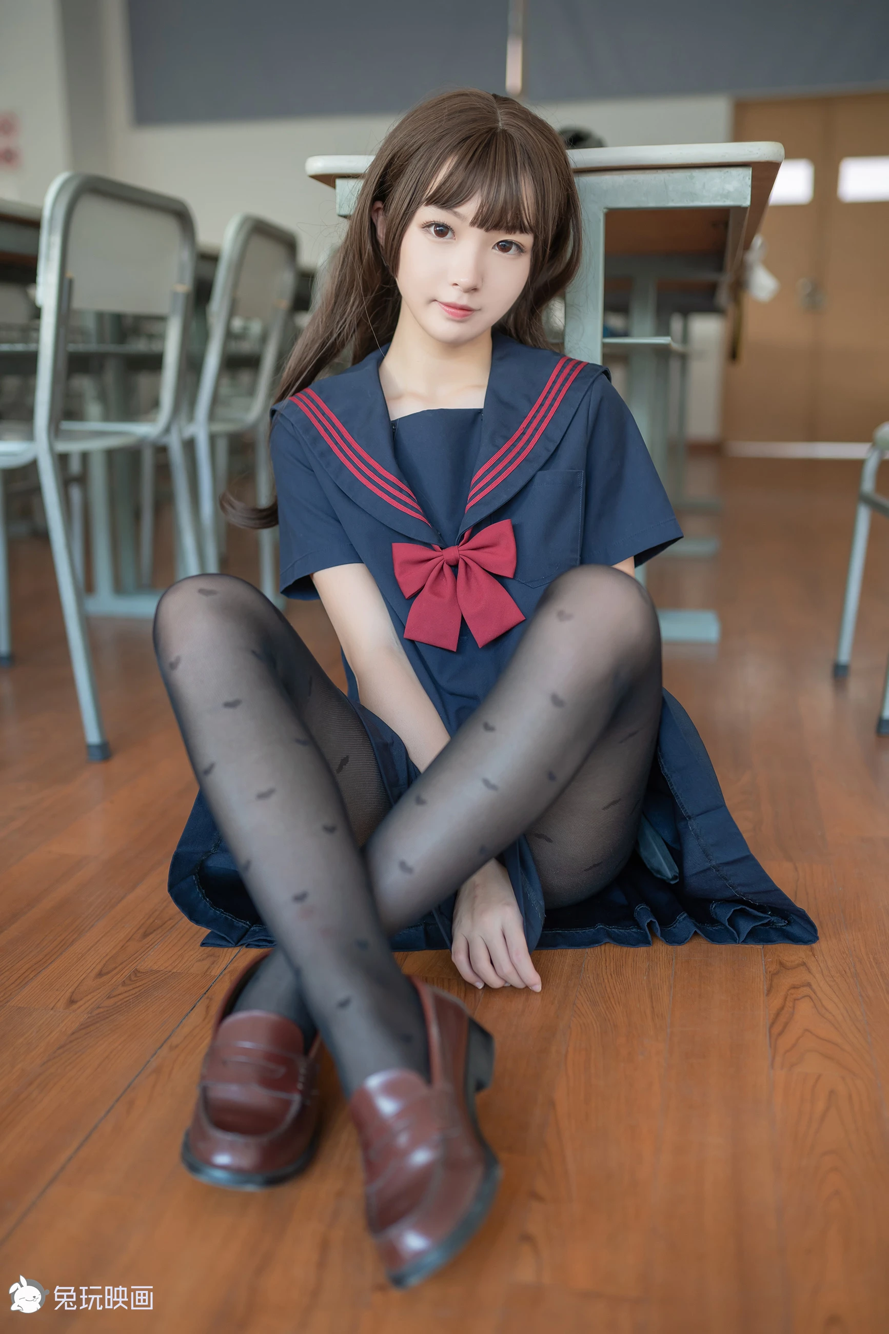 NO.096 教室里的黑丝jk - 1预览