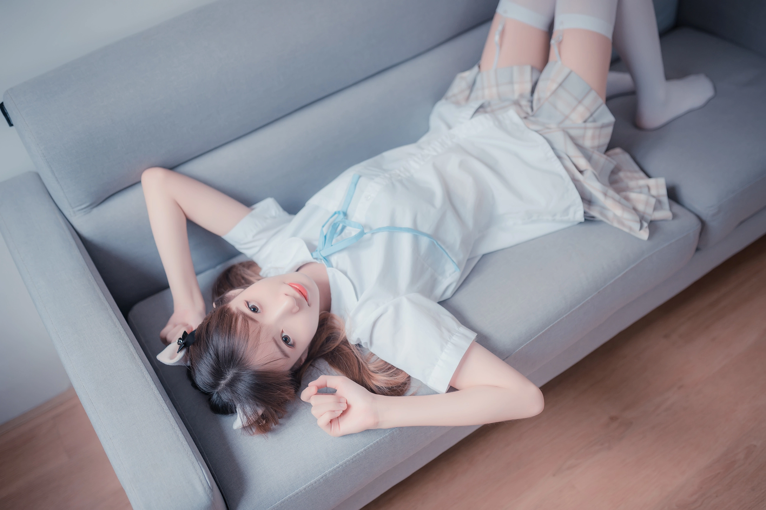 NO.048 沙发上的jk少女 - 4预览