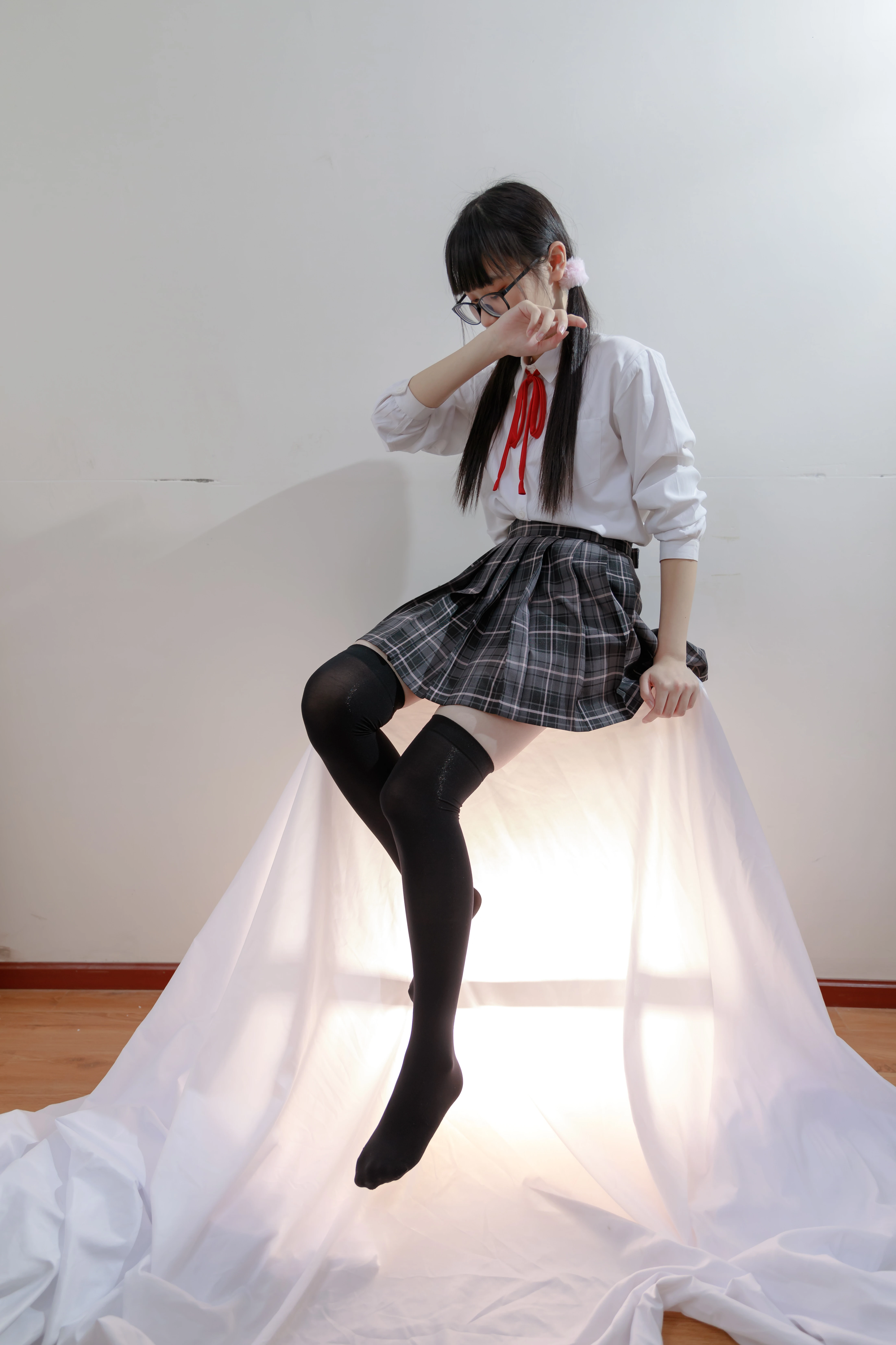 NO.008 喵写真 PR15 008 JK黑丝格子裙 - 4预览