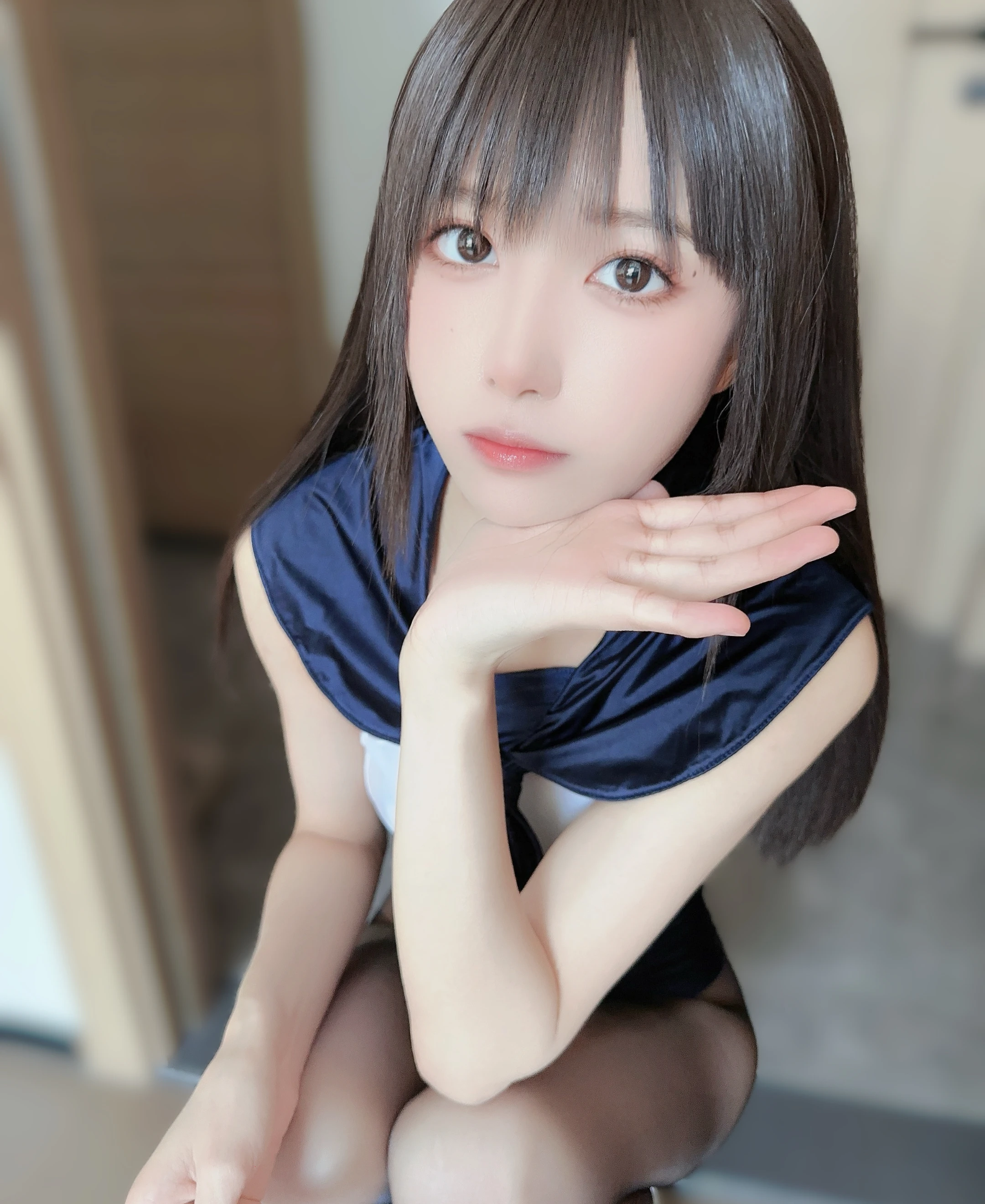 NO.069 无内黑丝蜜臀美腿 - 1预览